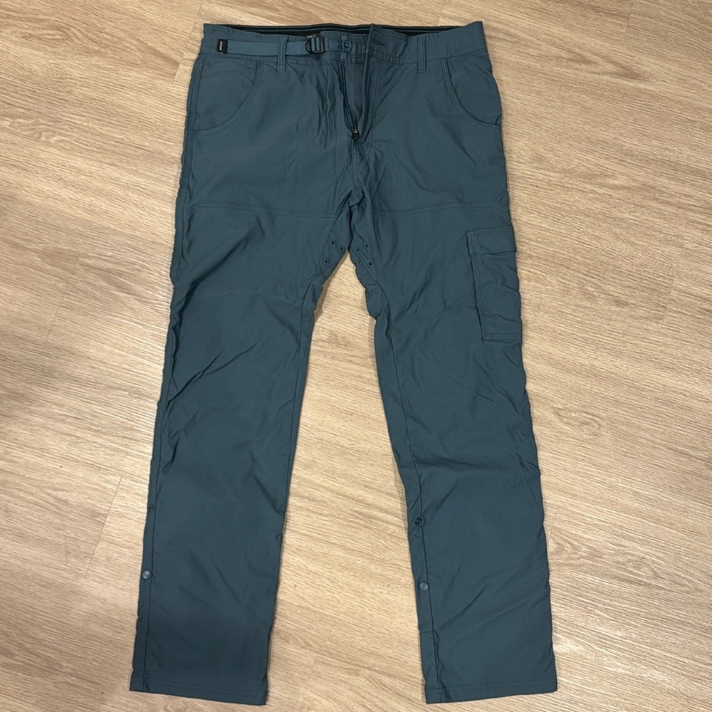 Prana men’s Zion Slim Fit Stretch outdoors pants. Size 34/32